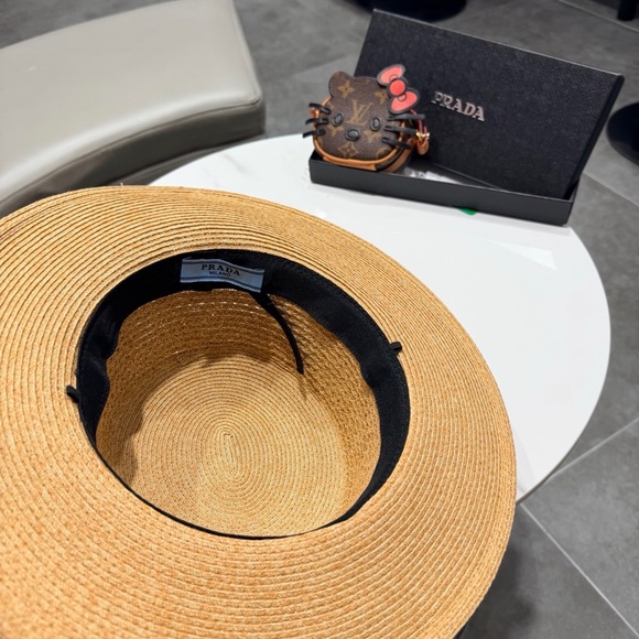 Prada Flat-Top Straw Hat, Head Circumference 57 cm - Picture 8 of 8